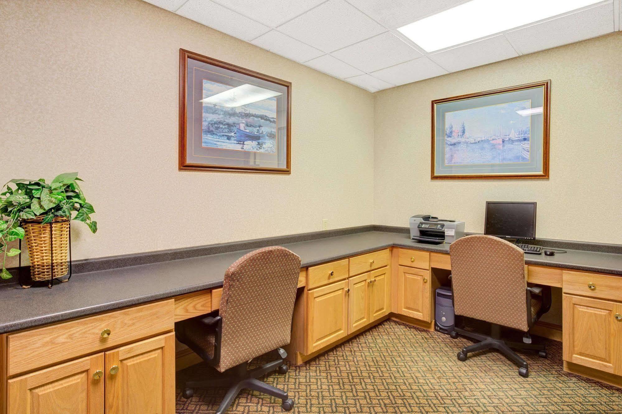 Days Inn Lake Norman Cornelius Exteriör bild